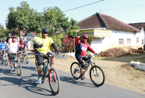 SENAM ANTI NARKOBA DALAM ACARA FUN BIKE DALAM RANGKA MEMPERINGATI HARI OLAHRAGA NASIONAL